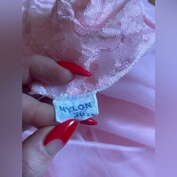 60s Vintage Two Piece Pink Nylon Peignoir Set - Picture 5 of 9